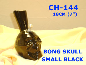 CH 144 BONG SKULL SMALL BLACK COLOUR         