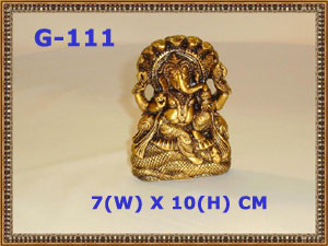G 111 7 SNAKE GANESHA OVAL FRAME         