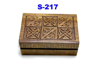 S 217 WOODEN CELTIC SQUARES DESIGN BOX 4" X 6"         