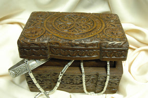 S 219 FULLY CARVED 2P6ART COMPARTMENT BOX 6.5"X3.5"       