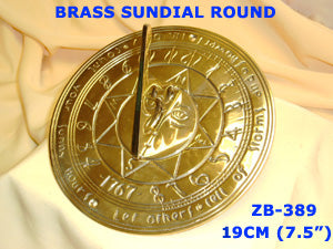 B 389  BRASS SUNDIAL   ROUND        