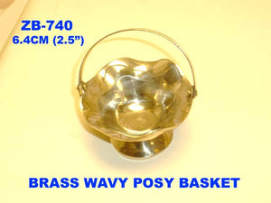 B 740 BRASS WAVY POSY BASKET         